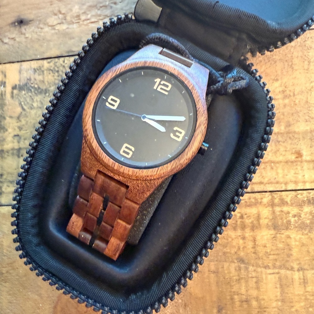 Pono Woodworks Men's Brown Wooden Watch Case - Picture 3 of 4